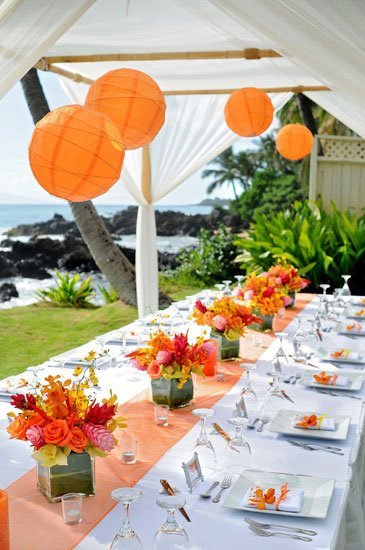 décoration orange pour mariage tropical